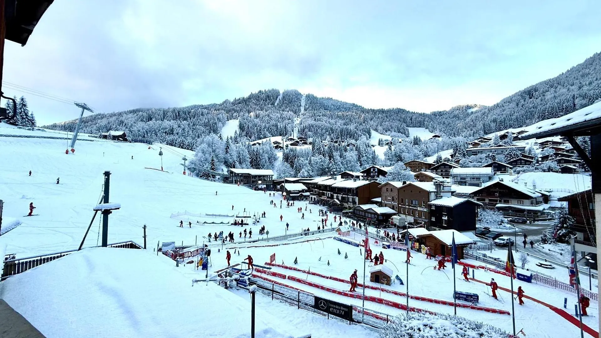 La Clusaz Centre Village , Pied Des Pistes, 42 M2 , Balcon Sud Vue Montagne フランス